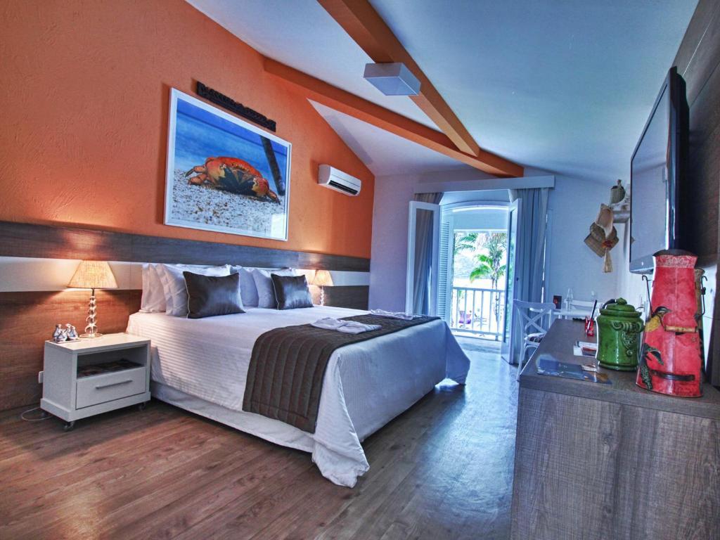 Master Suite with Sea View,23522745:JPEG